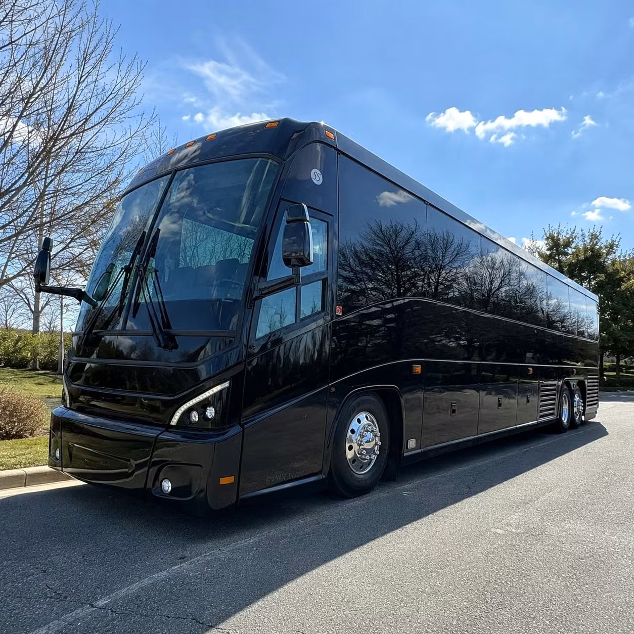airport transfers and out of town team transportation through eppley airfield