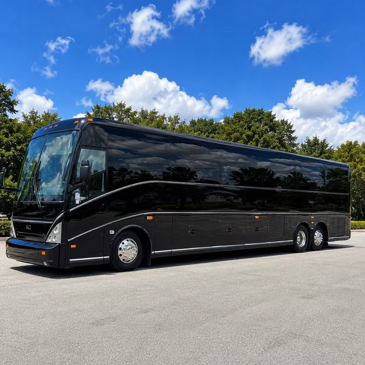 construction crew shuttles and worksite transportation across the omaha metro