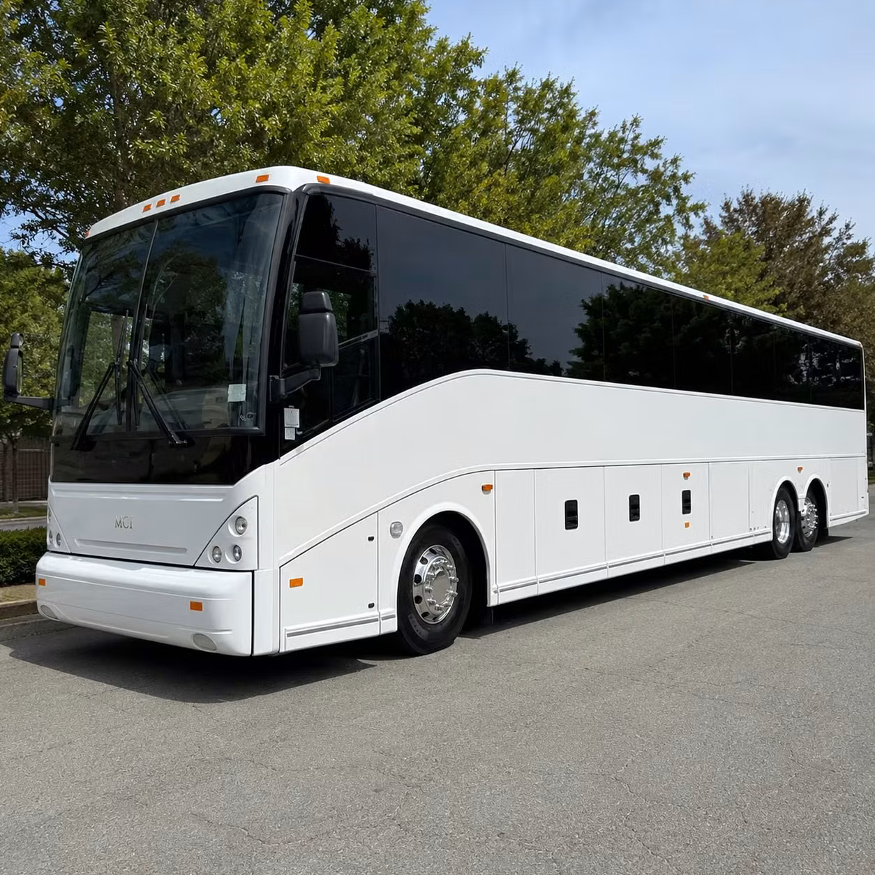 omaha wedding guests and event groups deserve seamless airport pickups