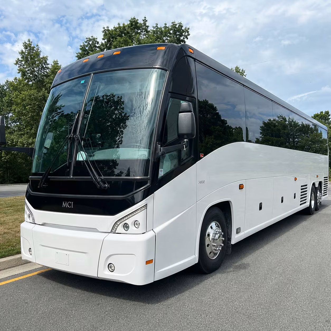 sports teams traveling from omaha trust long distance charter buses